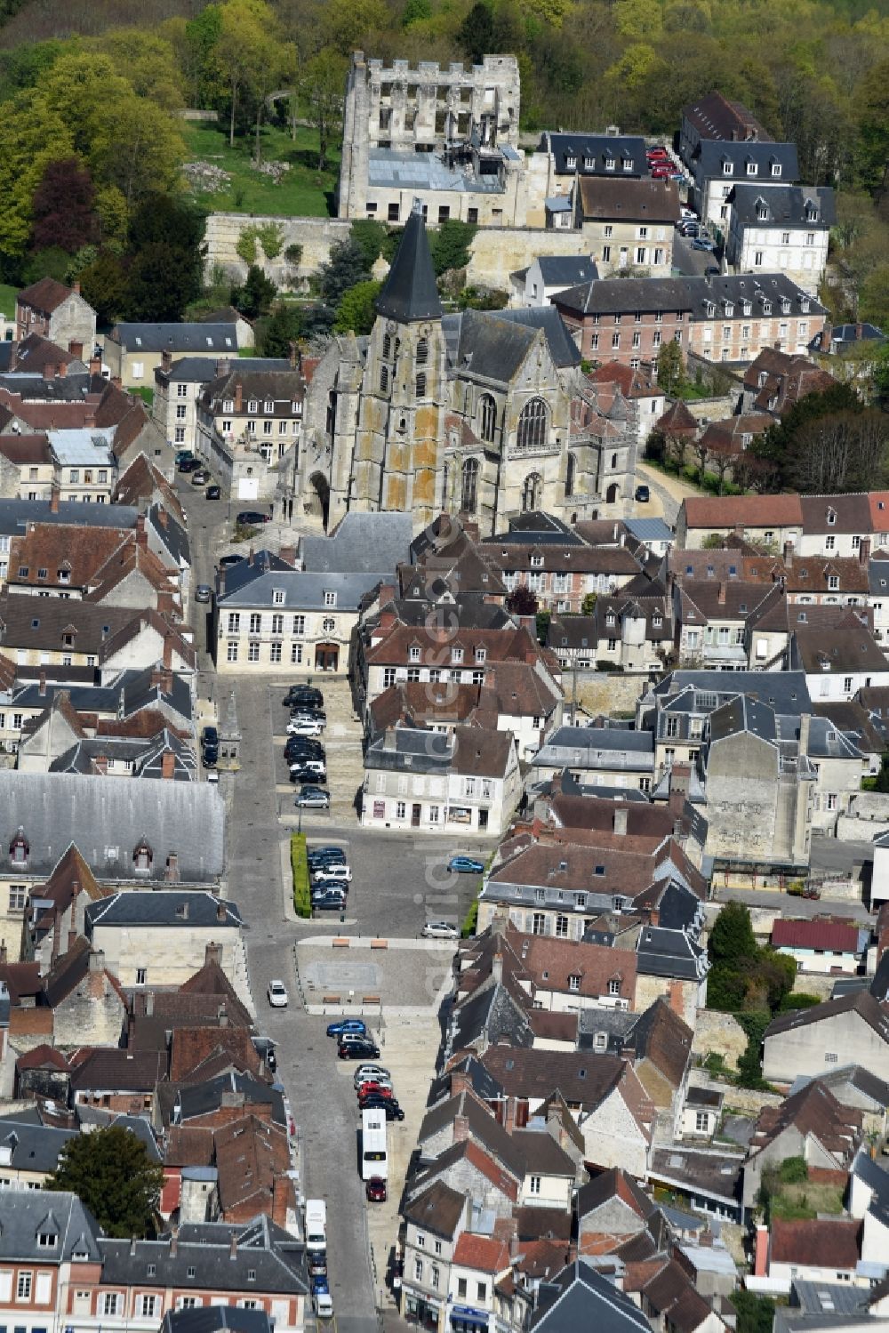 Aerial photograph Clermont - City view of downtown area on Rue de la Republique in Clermont in Nord-Pas-de-Calais Picardy, France