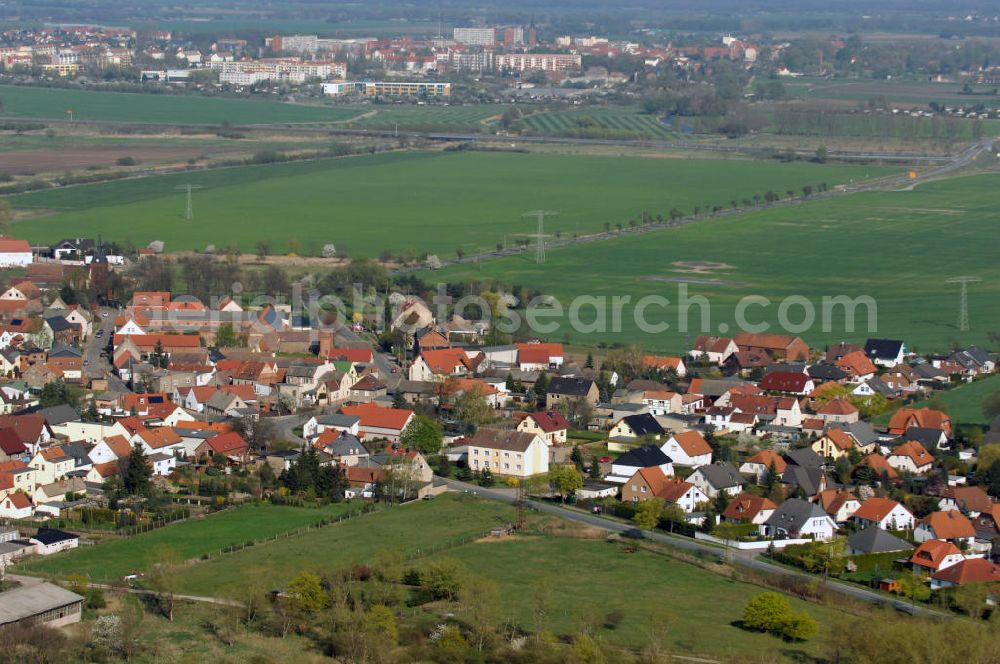 Aerial image Jersleben - Blick auf das Dorf Jersleben, ein Ortsteil der Einheitsgemeinde Niedere Börde im Landkreis Börde in Sachsen-Anhalt.