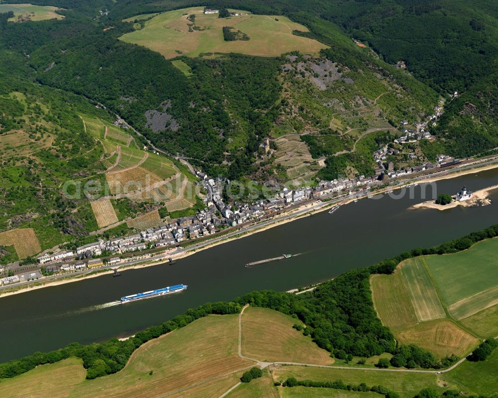 Kaub from above - View of the town of Kaub on the riverbank of the Rhine in the state of Rhineland-Palatinate. The town is known for the castle Pfalzgrafenstein on an island in the river. It is located on a steep slope on the right riverbank