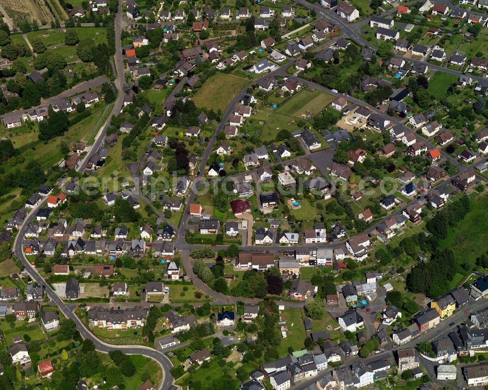 Kirchen (Sieg) from the bird's eye view: City view of Kirchen (Sieg) in Rhineland-Palatinate. The Town is a recognized health resort in the southwestern part of Siegerlands