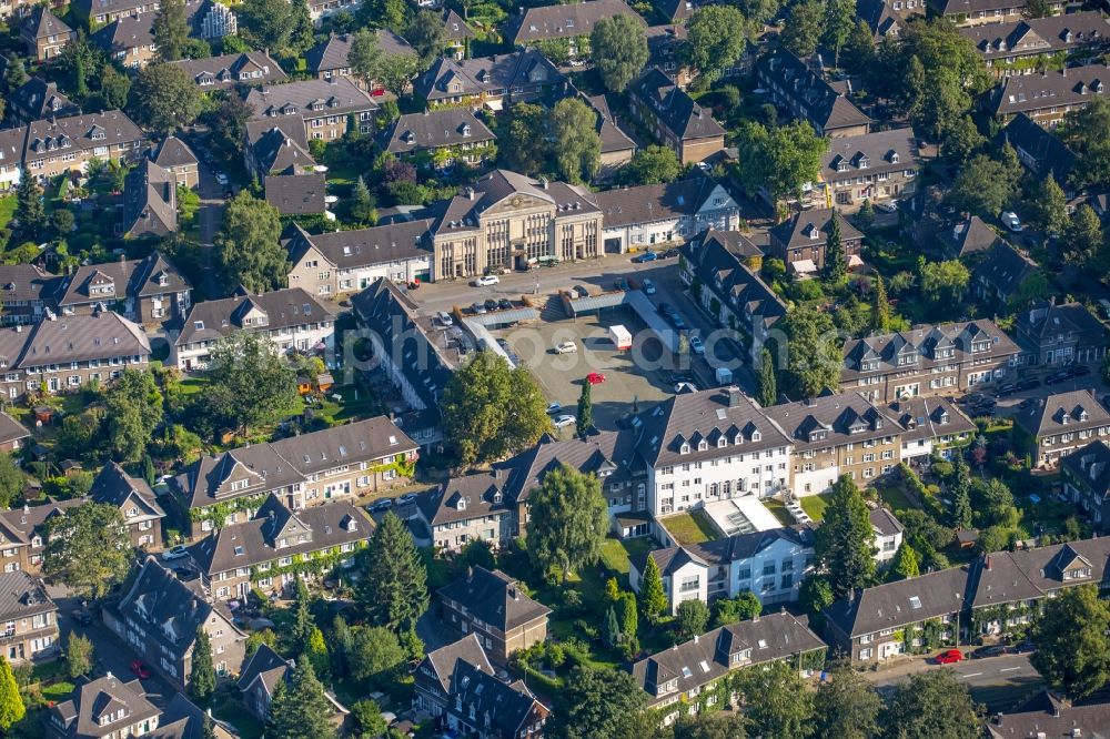 Essen from the bird's eye view: City view near the little market with a branch of the Edeka supermarket in Essen in the state North Rhine-Westphalia