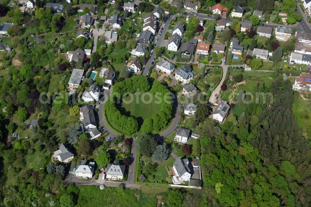 Koblenz OT Asterstein from the bird's eye view: City view of the district Koblenz-Asterstein in the state of Rhineland-Palatinate. In the center of the town was built the roundabout Auf der Bienhornschanze. On the center island is a ring-shaped tree planting