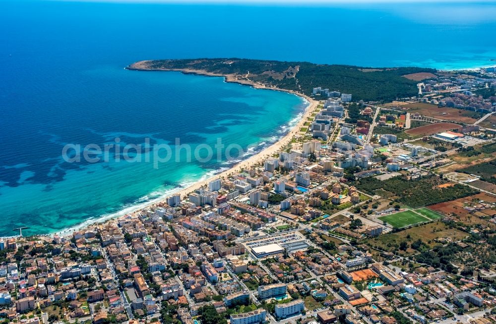 Aerial photograph Sant Llorenc des Cardassar - City view on sea coastline in the Bucht Badia de Son Servera in Sant Llorenc des Cardassar in Balearic island of Mallorca, Spain