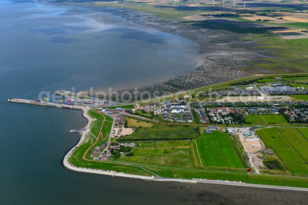 Aerial photograph Dagebüll - City view on sea coastline of North Sea in Dagebuell in the state Schleswig-Holstein, Germany