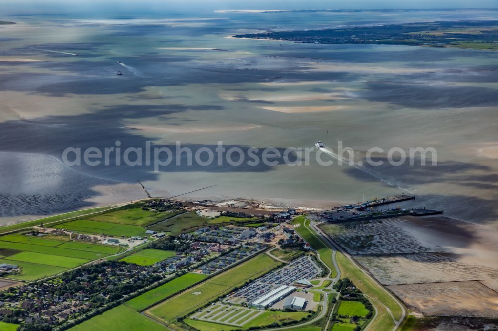 Aerial photograph Dagebüll - City view on sea coastline of North Sea in Dagebuell in the state Schleswig-Holstein, Germany