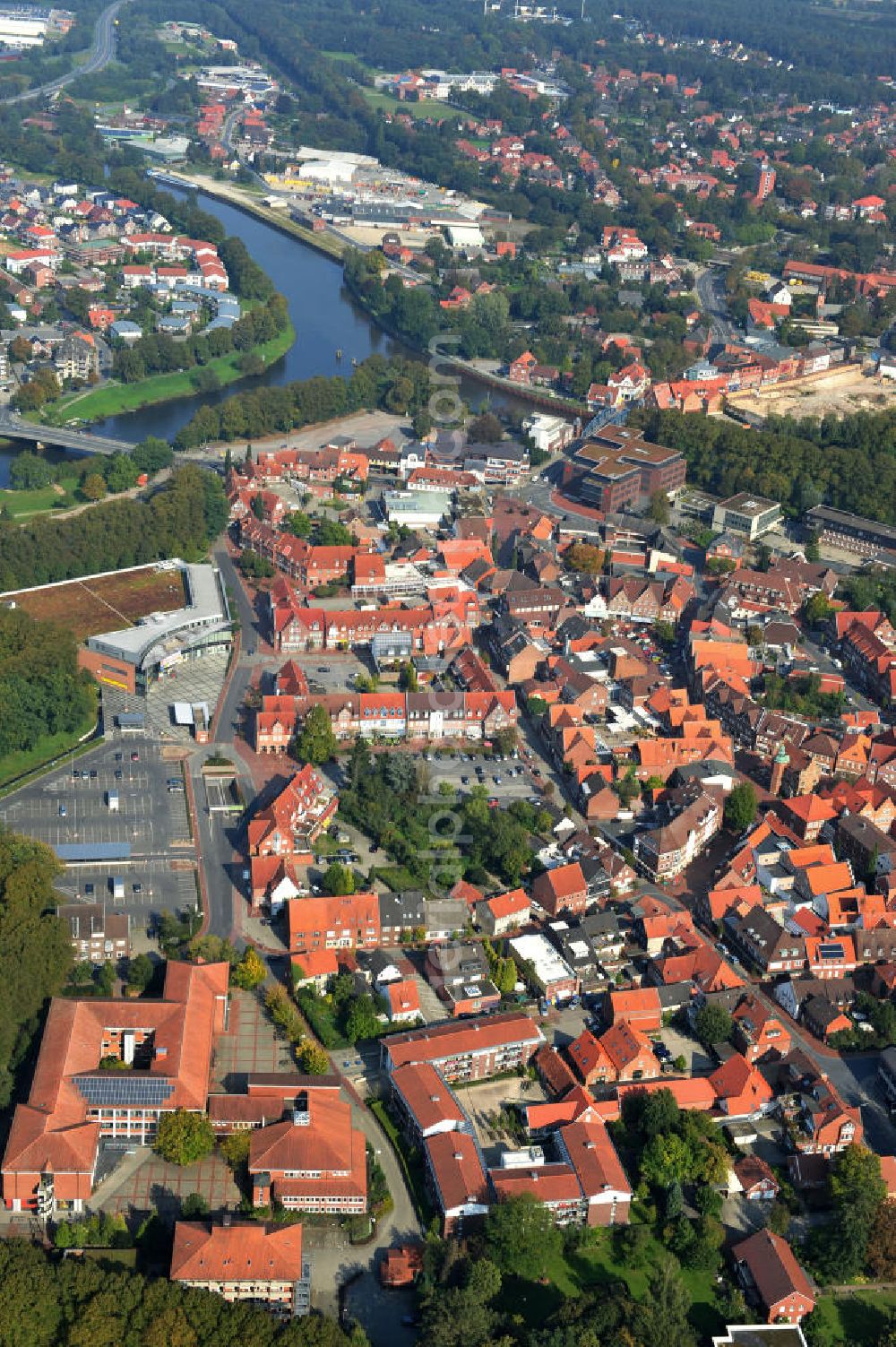 Meppen from above - Stadtansicht / Altstadt von Meppen in Niedersachsen. Aufgrund der zentralen Lage ist sie die Kreisstadt des Emslandes. Town scape of Meppen in Lower Saxony. Meppen is located in Emsland and it's the county seat.