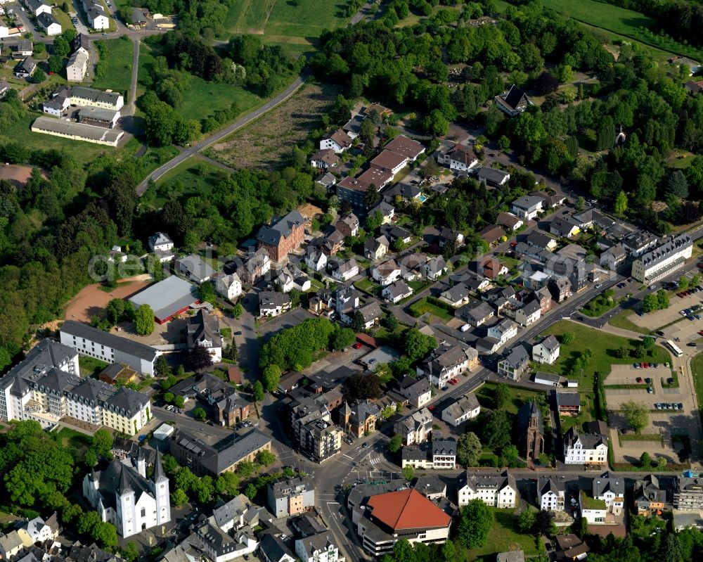 Montabaur from the bird's eye view: View of the town of Montabaur in the state Rhineland-Palatinate. The official tourist resort is the seat of administration of the county district of Westerwald. The town is an economic centre of the region and know for its castle and train station