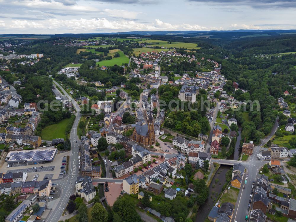 Mylau from the bird's eye view: City view of Mylau, town church and Mylau Castle in the state of Saxony