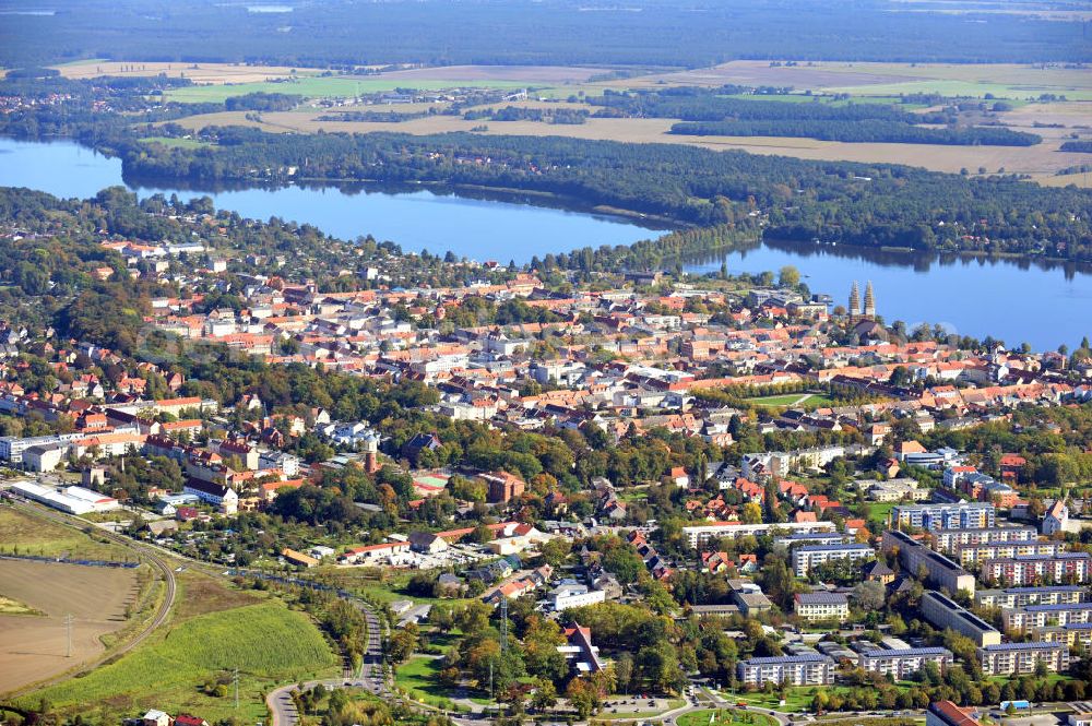 Neuruppin from the bird's eye view: Stadtansicht der Fontane - Stadt Neuruppin in Brandenburg. Neuruppin ist die Kreisstadt des brandenburgischen Landkreises Ostprignitz-Ruppin. Zum Gedenken an den in Neuruppin geborenen Dichter Theodor Fontane trägt die Stadt den Beinamen Fontanestadt. City view of Neuruppin. The poet Theodor Fontane was born in Neuruppin, so it is called Fontanestadt Neuruppin.