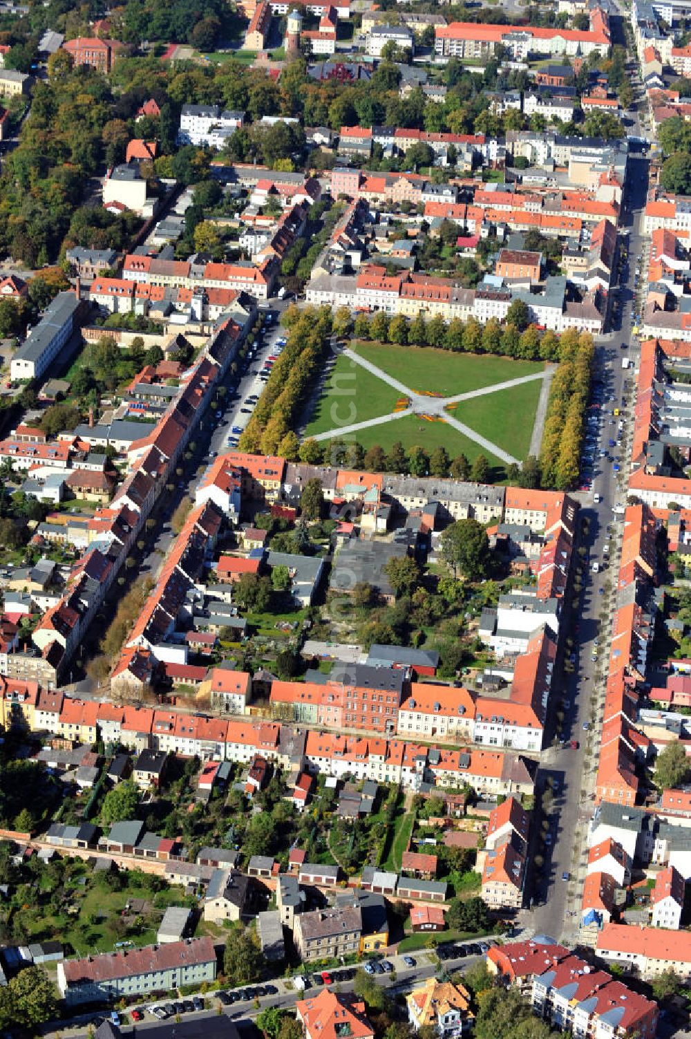 Neuruppin from the bird's eye view: Stadtansicht der Fontane - Stadt Neuruppin in Brandenburg. Neuruppin ist die Kreisstadt des brandenburgischen Landkreises Ostprignitz-Ruppin. Zum Gedenken an den in Neuruppin geborenen Dichter Theodor Fontane trägt die Stadt den Beinamen Fontanestadt. City view of Neuruppin. The poet Theodor Fontane was born in Neuruppin, so it is called Fontanestadt Neuruppin.