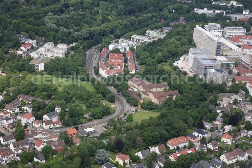 Mainz from the bird's eye view: District of Oberstadt in the city in Mainz in the state Rhineland-Palatinate, Germany, At the right of the center of the picture is the psychiatric clinic and polyclinic of the Johannes Gutenberg University Mainz