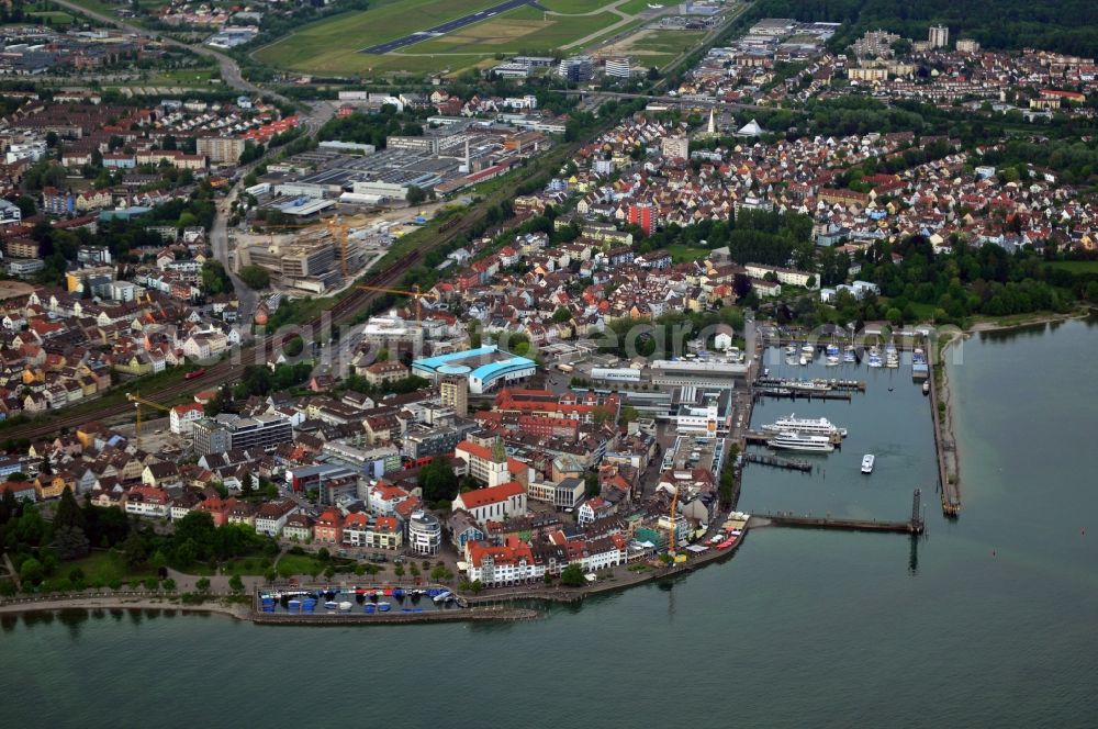 Friedrichshafen from the bird's eye view: Cityscape from the center of Friedrichshafen on the shores of Lake Bodensee in Baden-Wuerttemberg