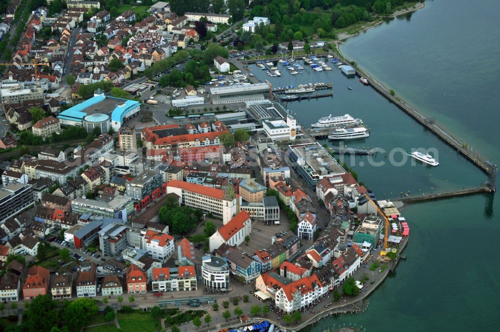 Aerial photograph Friedrichshafen - Cityscape from the center of Friedrichshafen on the shores of Lake Bodensee in Baden-Wuerttemberg