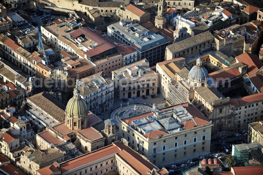 Aerial photograph Palermo Sizilien - Sights around the fontain at the Pretoria Square in Palermo at Sicily in Italy