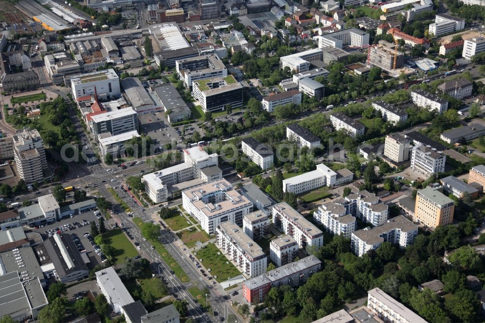 Darmstadt from the bird's eye view: Cityscape at Berliner Allee in Darmstadt in Hesse