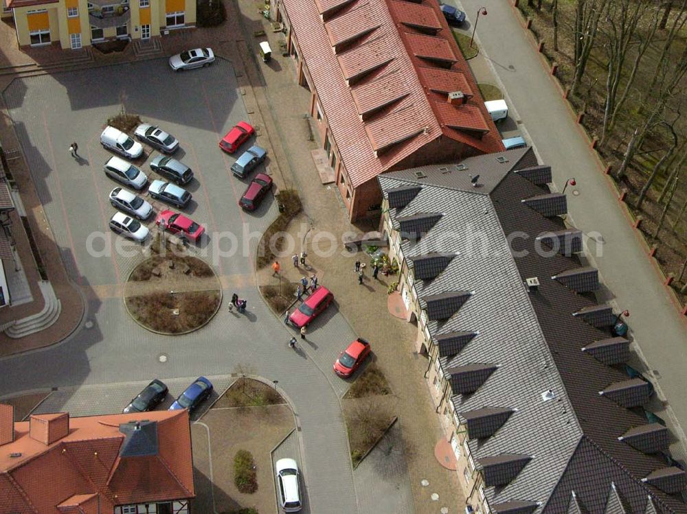 Rottleberode from the bird's eye view: Rottleberode liegt im Landkreis Sangerhausen, an der westlichen Grenze des Landes Sachsen-Anhalt, am Rande des Südharzes, im Tal der Thyra. Der kleine Ort hat 1.813 Einwohner. Gemeinde Rottleberode, Hüttenhof 1, 06548 Rottleberode, Tel.: 034653 - 2 72, Fax: 034653 - 4 50