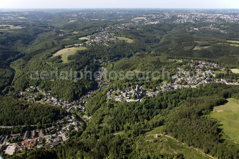 Aerial photograph Burg / Solingen - Stadtansicht vom Solinger Stadtteil Burg. City view from Burg, district of Solingen.