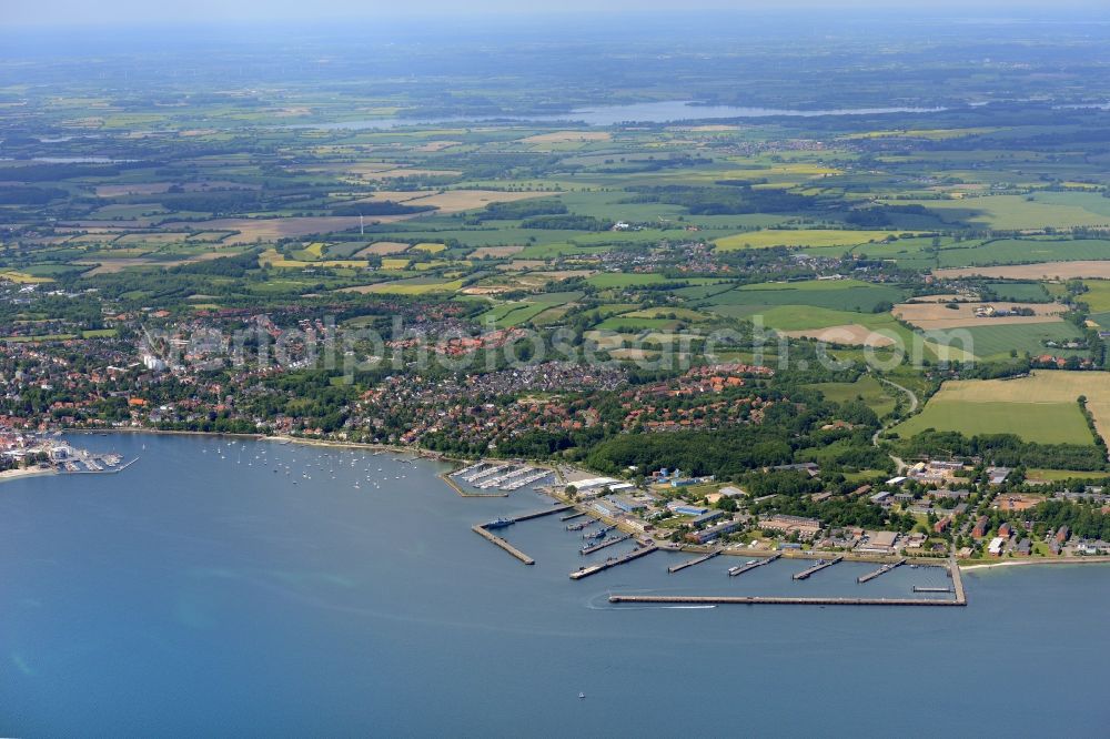 Aerial photograph Eckernförde - City view of the city area of Eckernfoerde and its surroundings at the coastline of the baltic sea in the state Schleswig-Holstein