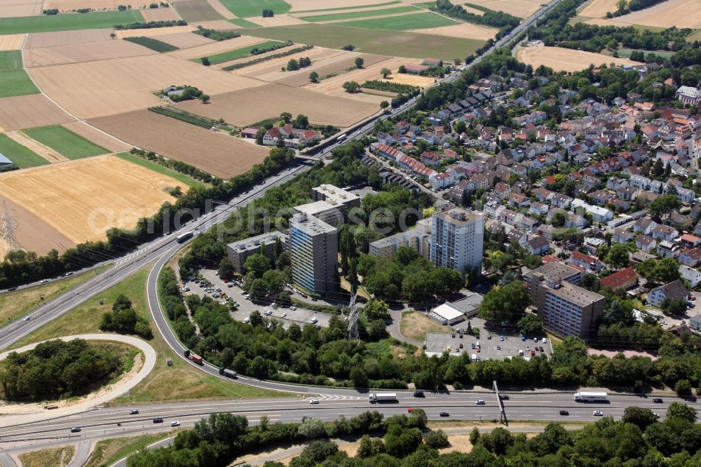 Aerial image Mainz - District in the city in the district Marienborn in Mainz in the state Rhineland-Palatinate, Germany. In the foreground some skyscrapers, directly next to the motorways A60 and A63