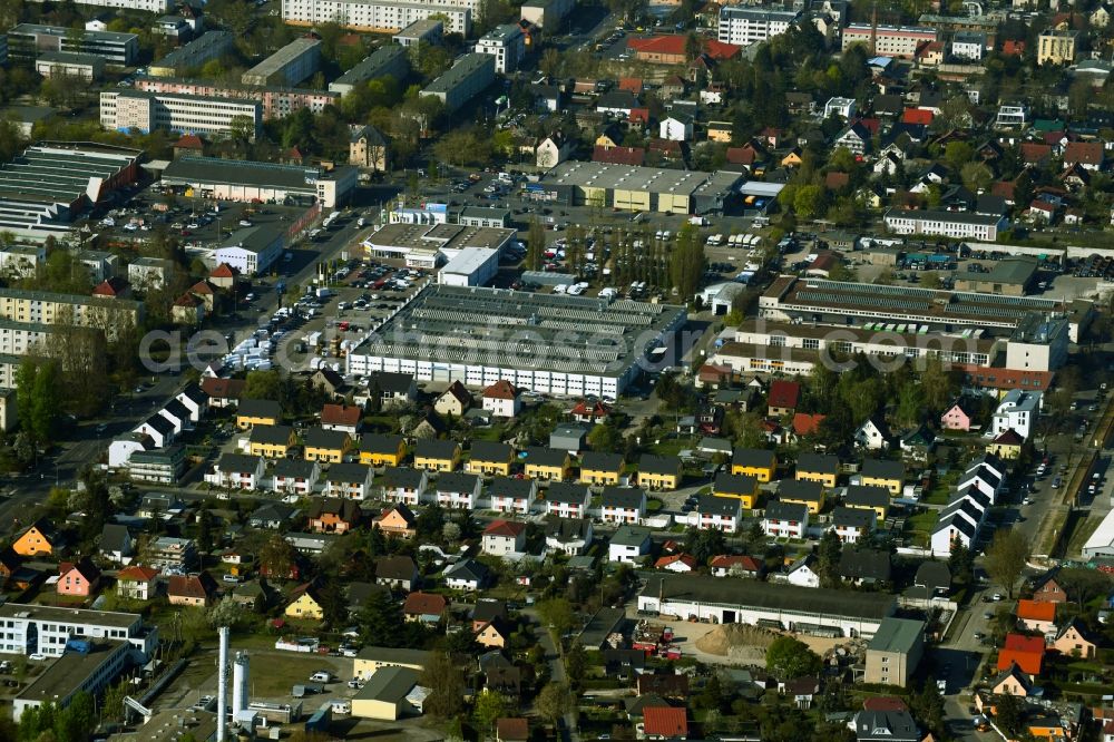 Aerial photograph Berlin - Downtown area in the urban area west of Grumbkowstrasse in the Niederschoenhausen district in Berlin, Germany