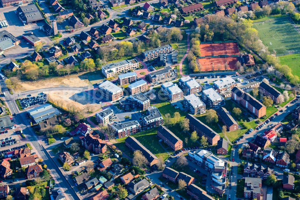 Stade from the bird's eye view: City view of the Campe district with the new development area on the fairground in Stade in the state Lower Saxony, Germany