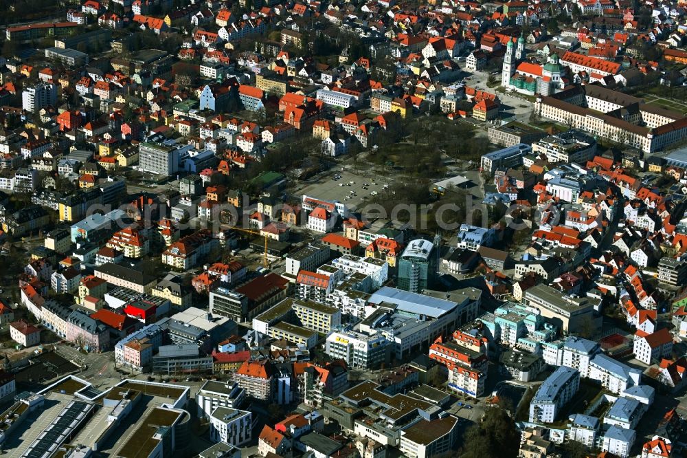 Aerial image Kempten (Allgäu) - Cityscape of the district rund um den Koenigsplatz in Kempten (Allgaeu) in the state Bavaria, Germany