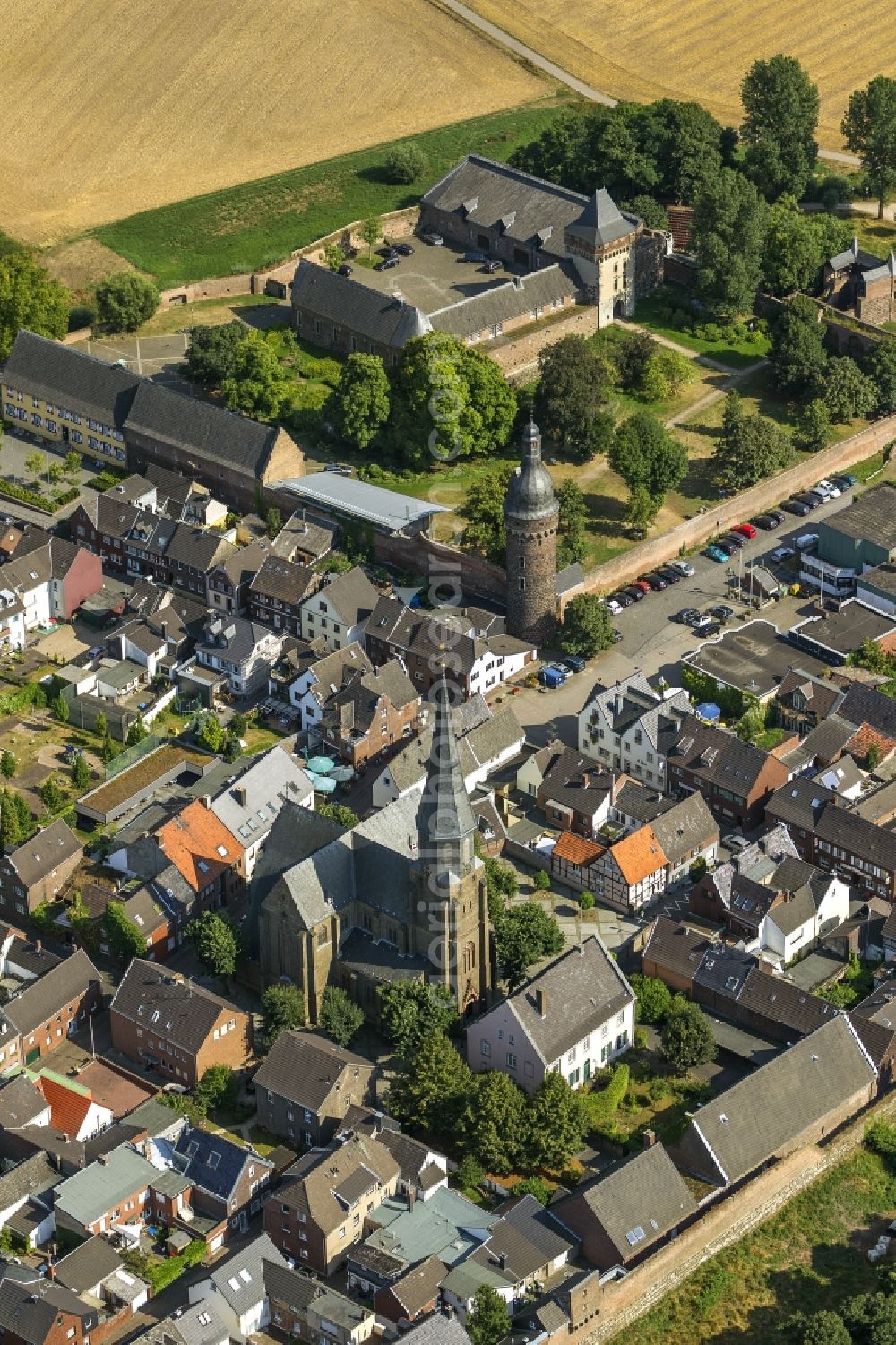 Dormagen from the bird's eye view: City view from the town center of historic fortress in Dormagen in North Rhine-Westphalia