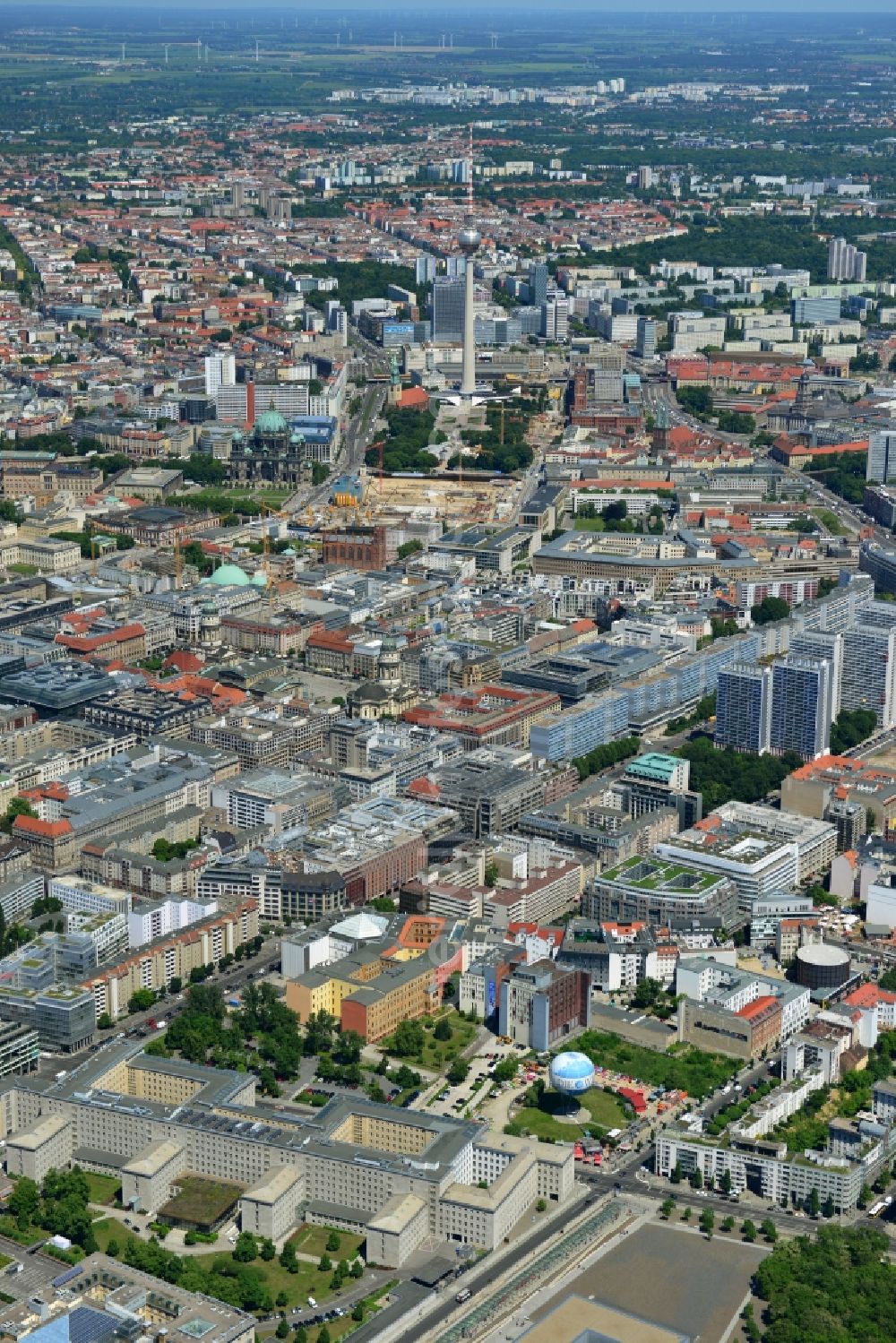 Aerial photograph Berlin - City Center East Berlin on TV tower in destrict Mitte