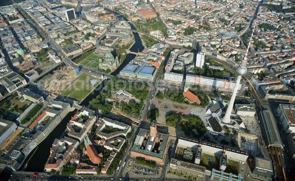 Berlin from the bird's eye view: City view from the center of the federal capital of East Berlin