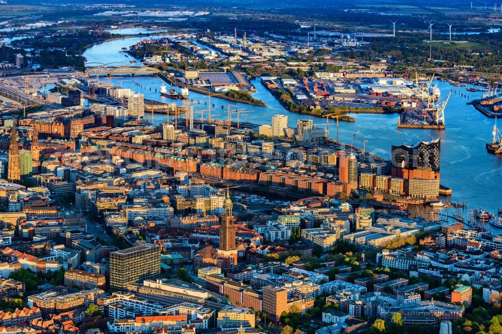 Aerial image Hamburg - City view of the city center on the river bank of the River Elbe, in the district HafenCity in Hamburg, Germany