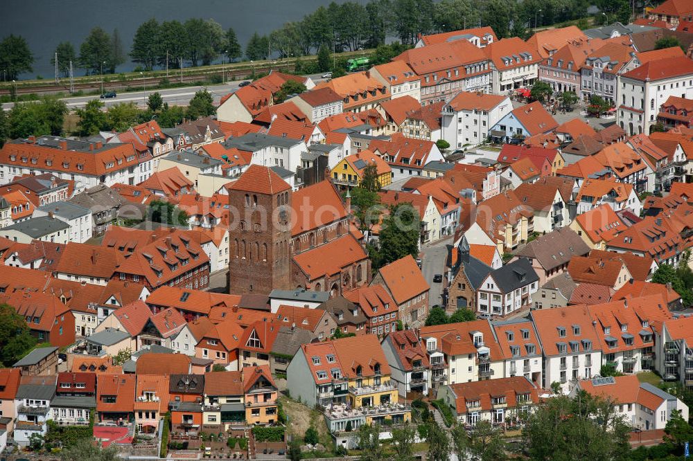 Aerial image Waren / Müritz - Stadtansicht vom Stadtzentrum und der Warener Altstadt an der Marina zur Müritz in Mecklenburg-Vorpommern. City view from the city center and the old town Waren.