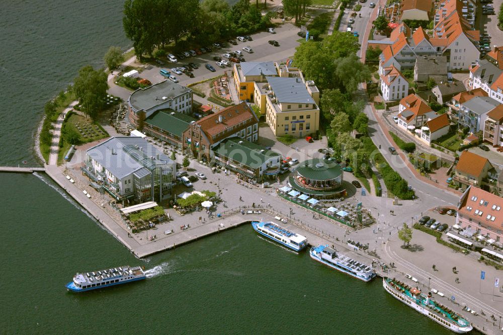 Waren / Müritz from the bird's eye view: Stadtansicht vom Stadtzentrum und der Warener Altstadt an der Marina zur Müritz in Mecklenburg-Vorpommern. City view from the city center and the old town Waren.