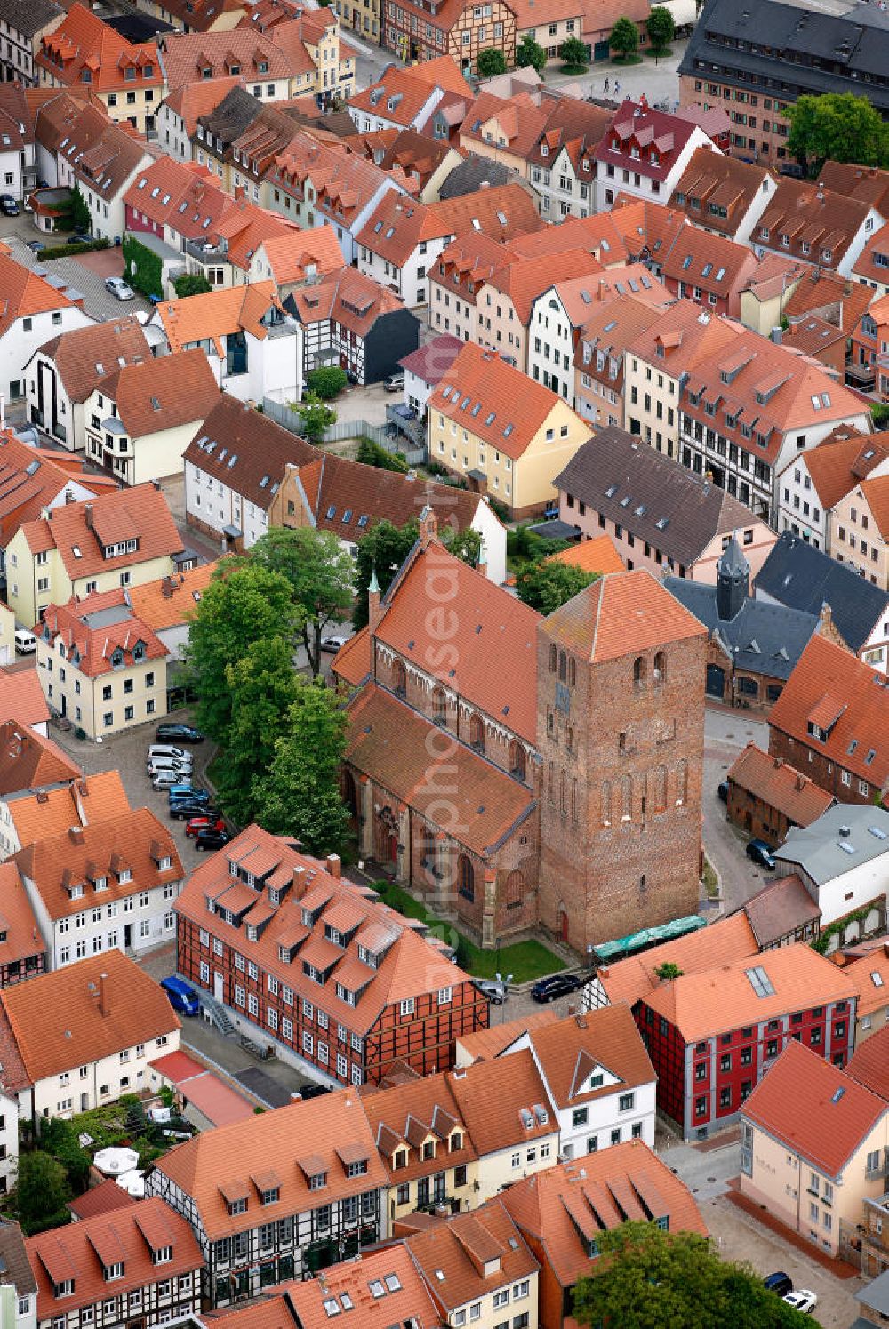 Aerial image Waren / Müritz - Stadtansicht vom Stadtzentrum und der Warener Altstadt an der Marina zur Müritz in Mecklenburg-Vorpommern. City view from the city center and the old town Waren.