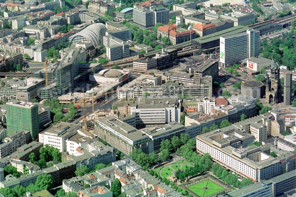 Aerial image Berlin - View Cityscape from the city center in the Charlottenburg district of western Berlin