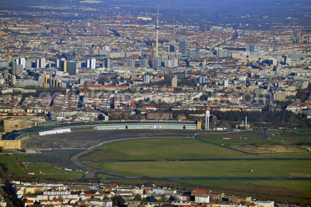 Aerial photograph Berlin Tempelhof - View of the disused airport Berlin - Tempelhof