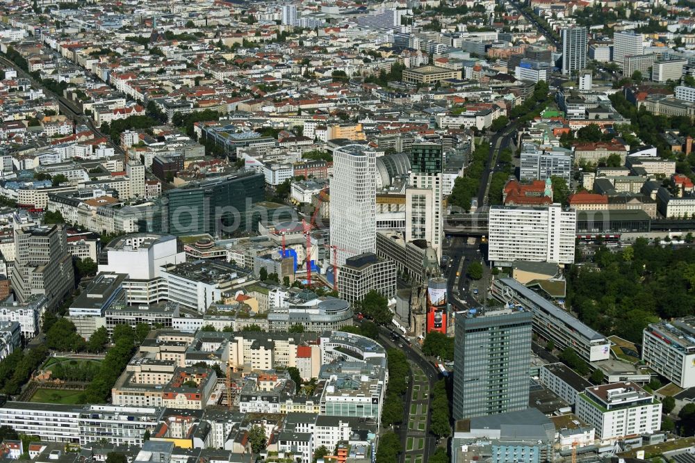 Aerial photograph Berlin - District Tauentziehn - Budapester Strasse - Breitscheidplatz in the city in the district Charlottenburg in Berlin, Germany