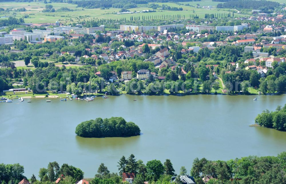 Aerial photograph Templin - Stadtansicht der Kreisstadt Templin im Landkreis Uckermark im Land Brandenburg. Sie liegt am Stadtsee Templin / Templiner See. Der See gehört zum Naturpark Uckermärkische Seen.Townscape of Templin in the administrative district Uckermark in Brandenburg. It is situated at the riverside of the Stadtsee Templin / Templiner lake. the lake belongs to the natural preserve Uckermaerkische Seen.