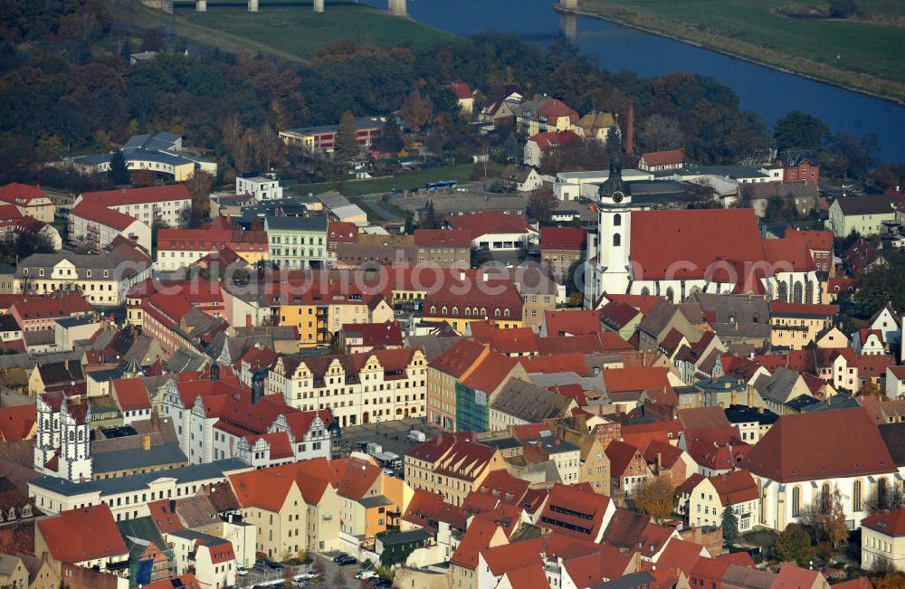 Torgau from the bird's eye view: Stadtansicht von Torgau an der Elbe mit der Marienkirche / Kirche St. Marien und der Elbe. Cityscape of Torgau an der Elbe with the Marien church / church st. Marien and the river Elbe.