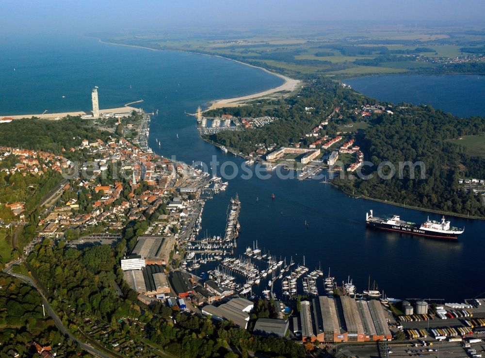 Aerial photograph Lübeck - Travemünde - City view of Travemünde, a Fr. of Lübeck at the mouth of the Trave in Lübeck Bay in the state of Schleswig-Holstein