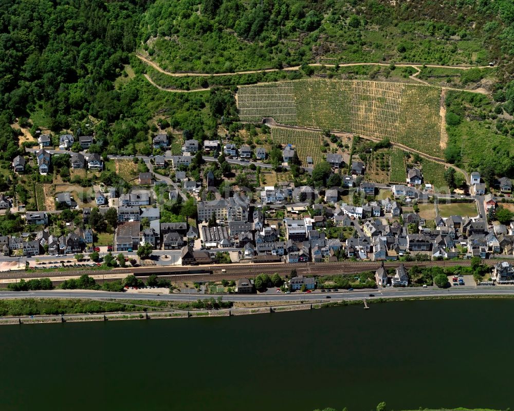 Treis-Karden, Karden from above - Cityscape of Treis-Karden on the banks of La Moselle in Rhineland-Palatinate