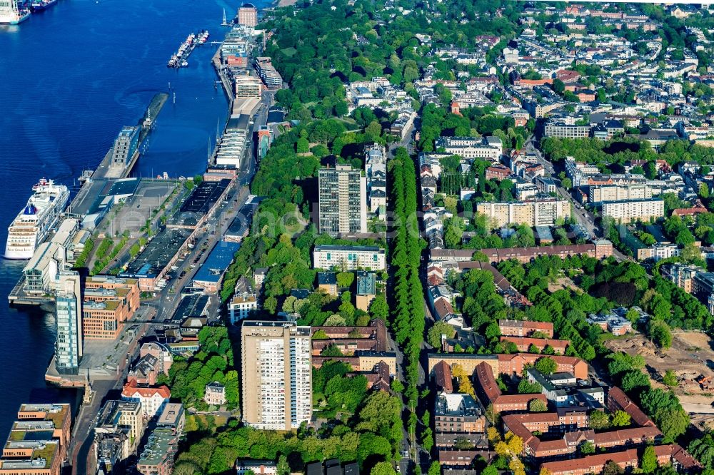 Hamburg from above - District on the banks of the Elbe in the city in the district Altona-Altstadt in Hamburg, Germany