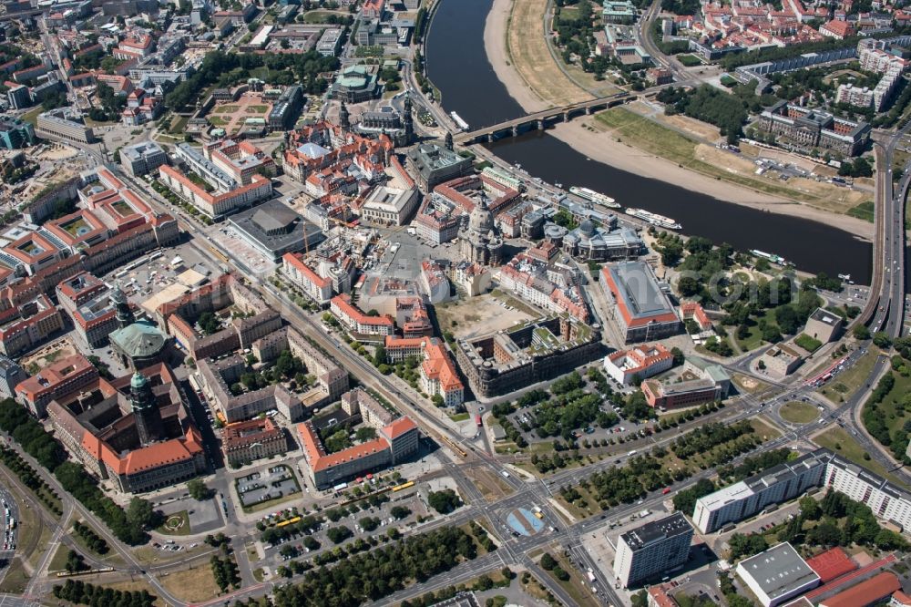 Dresden from the bird's eye view: City view on the river bank of the River Elbe in the district Altstadt in Dresden in the state Saxony, Germany