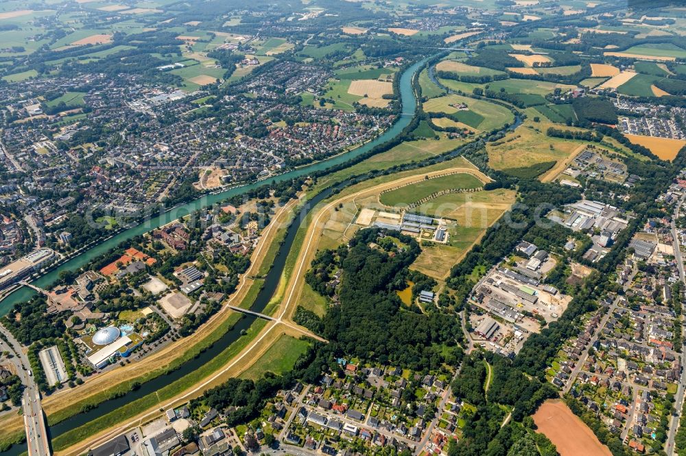 Aerial image Dorsten - City view on the river bank of Lippe in Dorsten in the state North Rhine-Westphalia, Germany