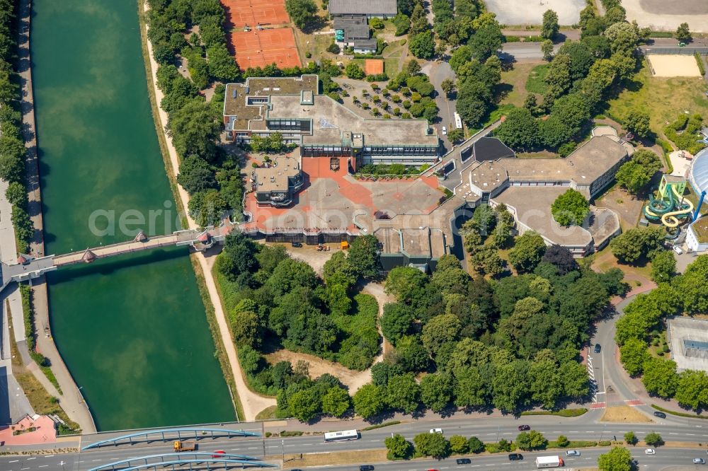 Aerial image Dorsten - City view on the river bank of Lippe in Dorsten in the state North Rhine-Westphalia, Germany