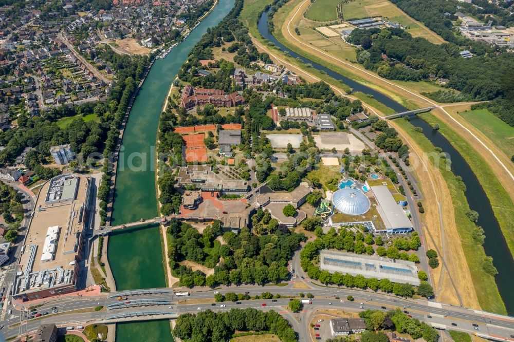 Aerial photograph Dorsten - City view on the river bank of Lippe in Dorsten in the state North Rhine-Westphalia, Germany