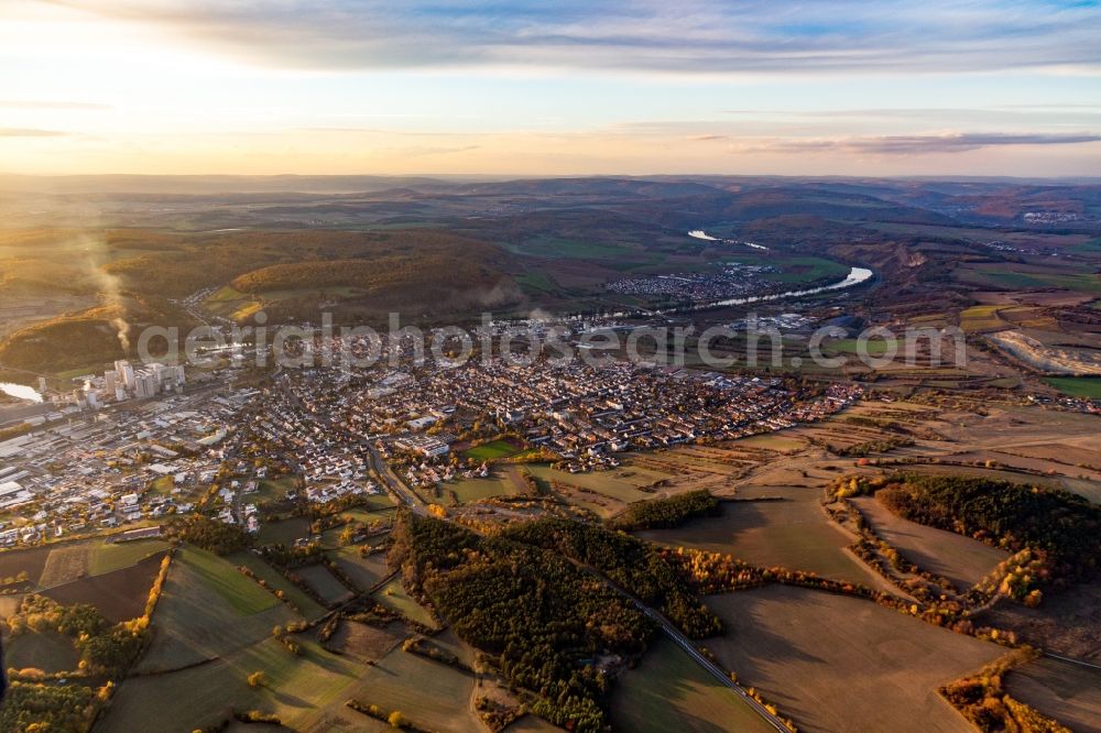 Aerial photograph Karlstadt - City view on the river bank of the Main river in Karlstadt in the state Bavaria, Germany