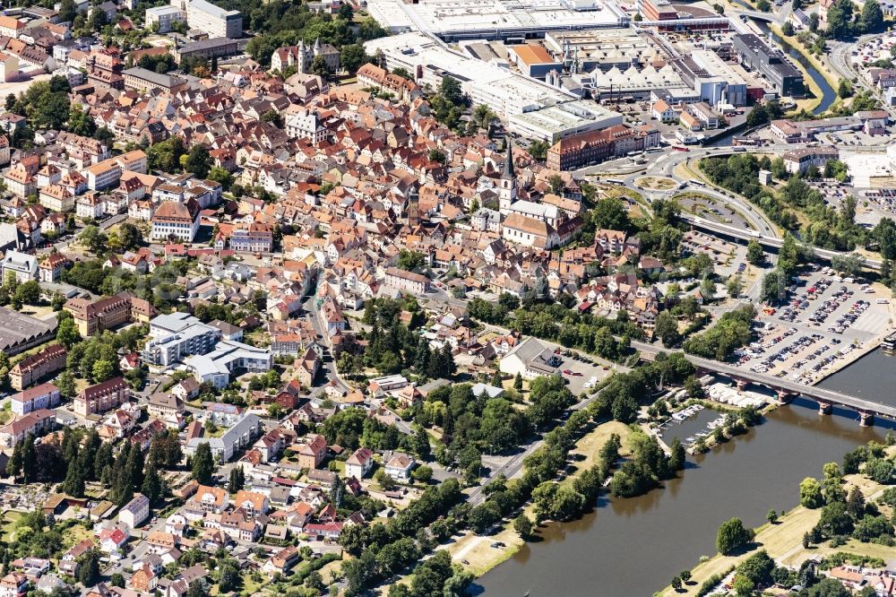 Aerial photograph Lohr am Main - City view on the river bank of the Main river in Lohr am Main in the state Bavaria, Germany