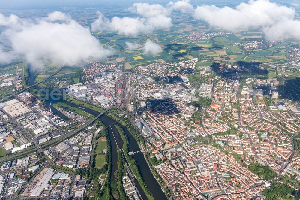 Aerial photograph Schweinfurt - City view on the river bank of the Main river in Schweinfurt in the state Bavaria, Germany