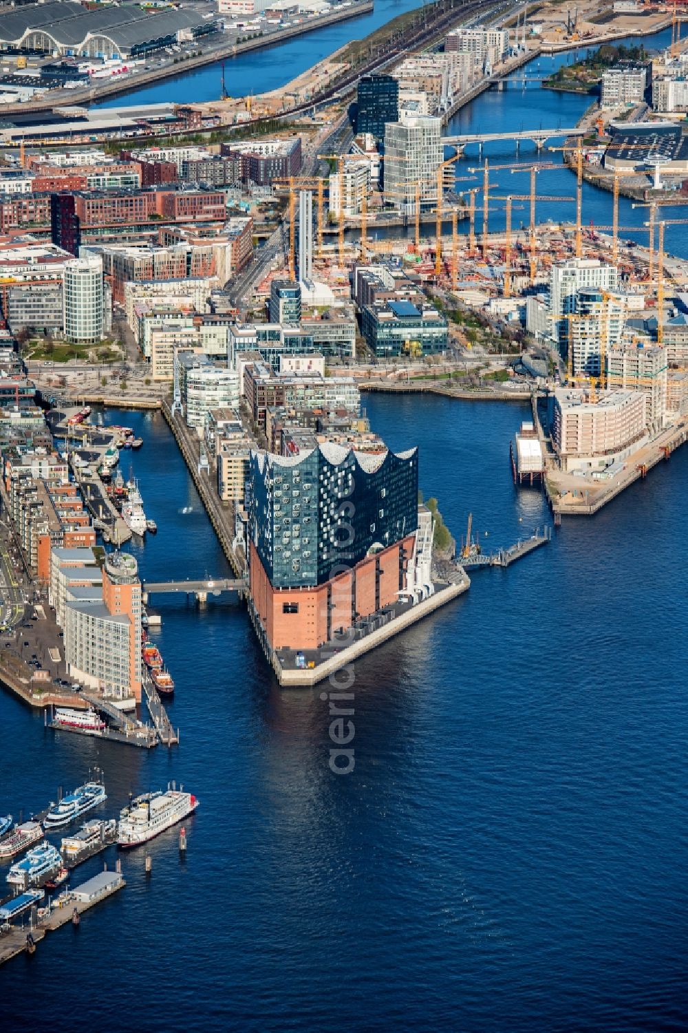 Hamburg from the bird's eye view: City view on the banks of the river course of the Norderelbe in the district HafenCity with the Elbphilharmonie in Hamburg, Germany