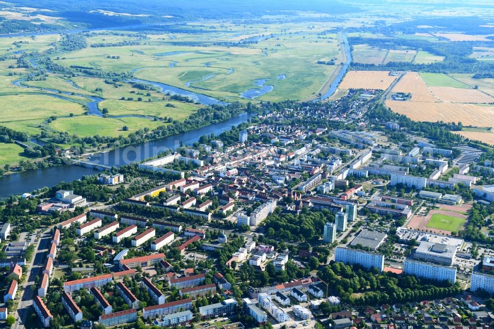 Aerial photograph Schwedt/Oder - City view on the river bank of Oder in Schwedt/Oder in the state Brandenburg, Germany